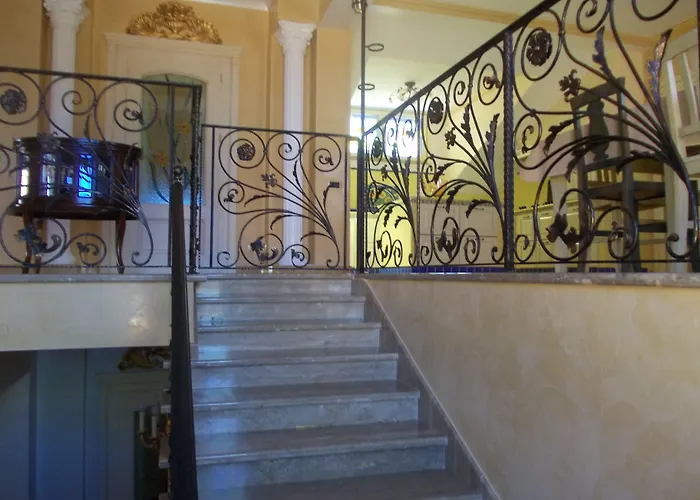 A La Maison De Gabry Alojamento de Acomodação e Pequeno-almoço 4*